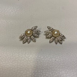 Vintage Faux Pearl Silver Tone Women's Post Earrings